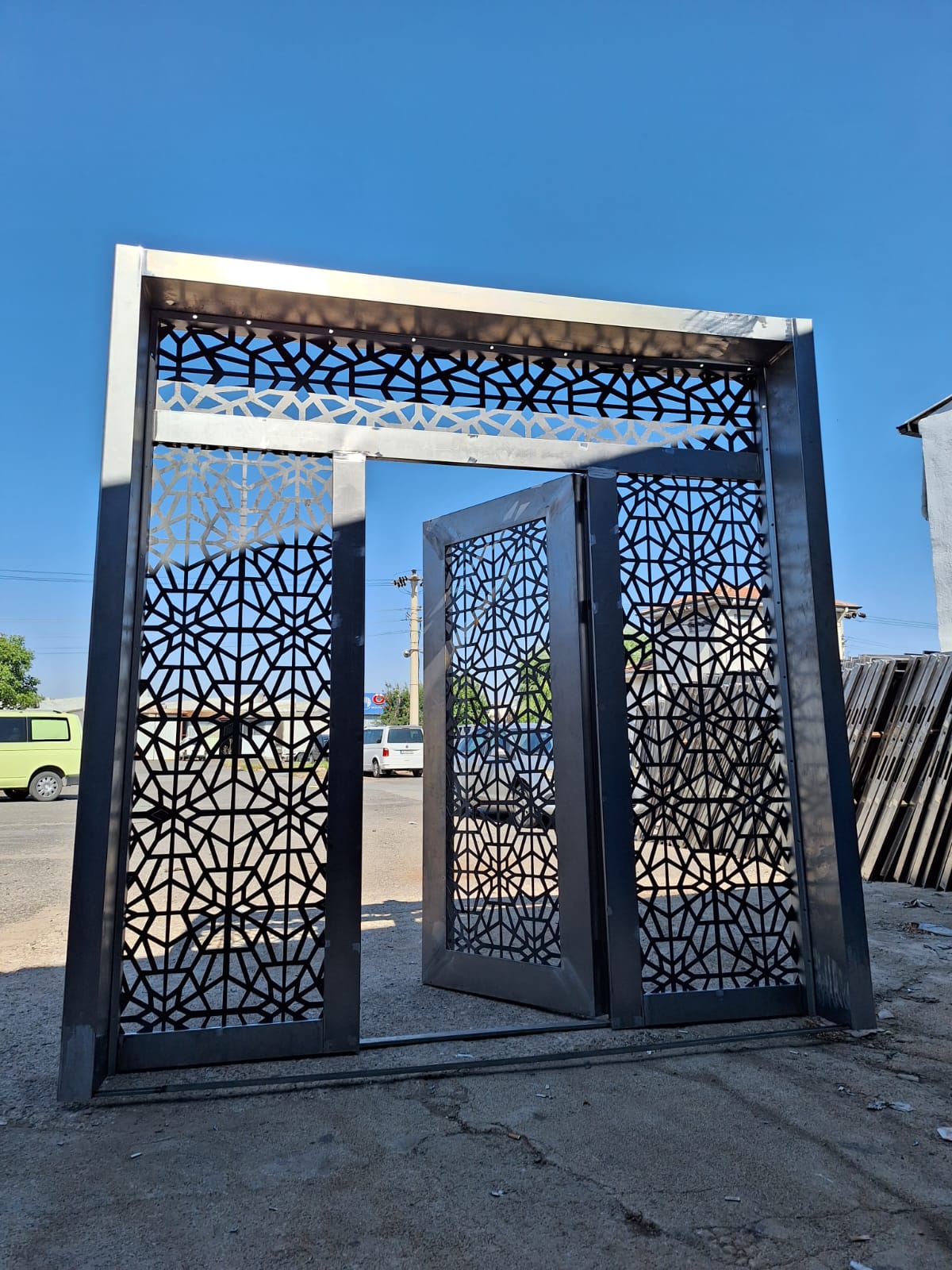 WhatsApp Image 2024-03-01 at 15.03.53 WhatsApp Image 2024-03-01 at 15.03.53