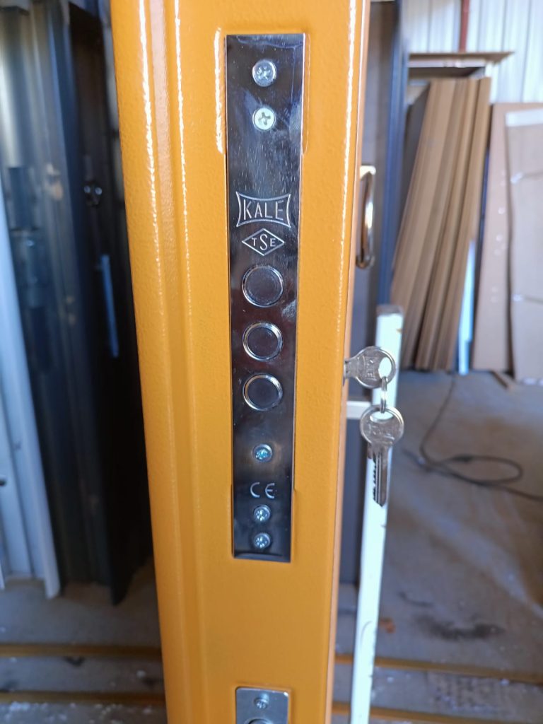 eck-kapi-01 (51) eck-kapi-01 (51)